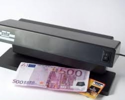 Máy soi tiền VL 107