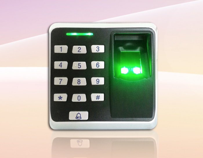 Kiểm soát cửa bằng vân tay & thẻ MITA F01